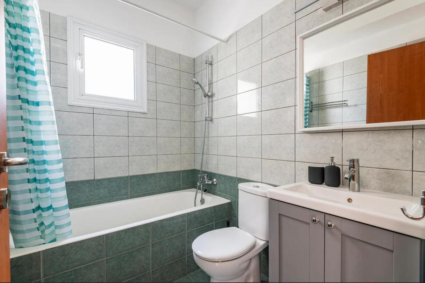 Top Floor Apartment City Center Ларнака Екстериор снимка
