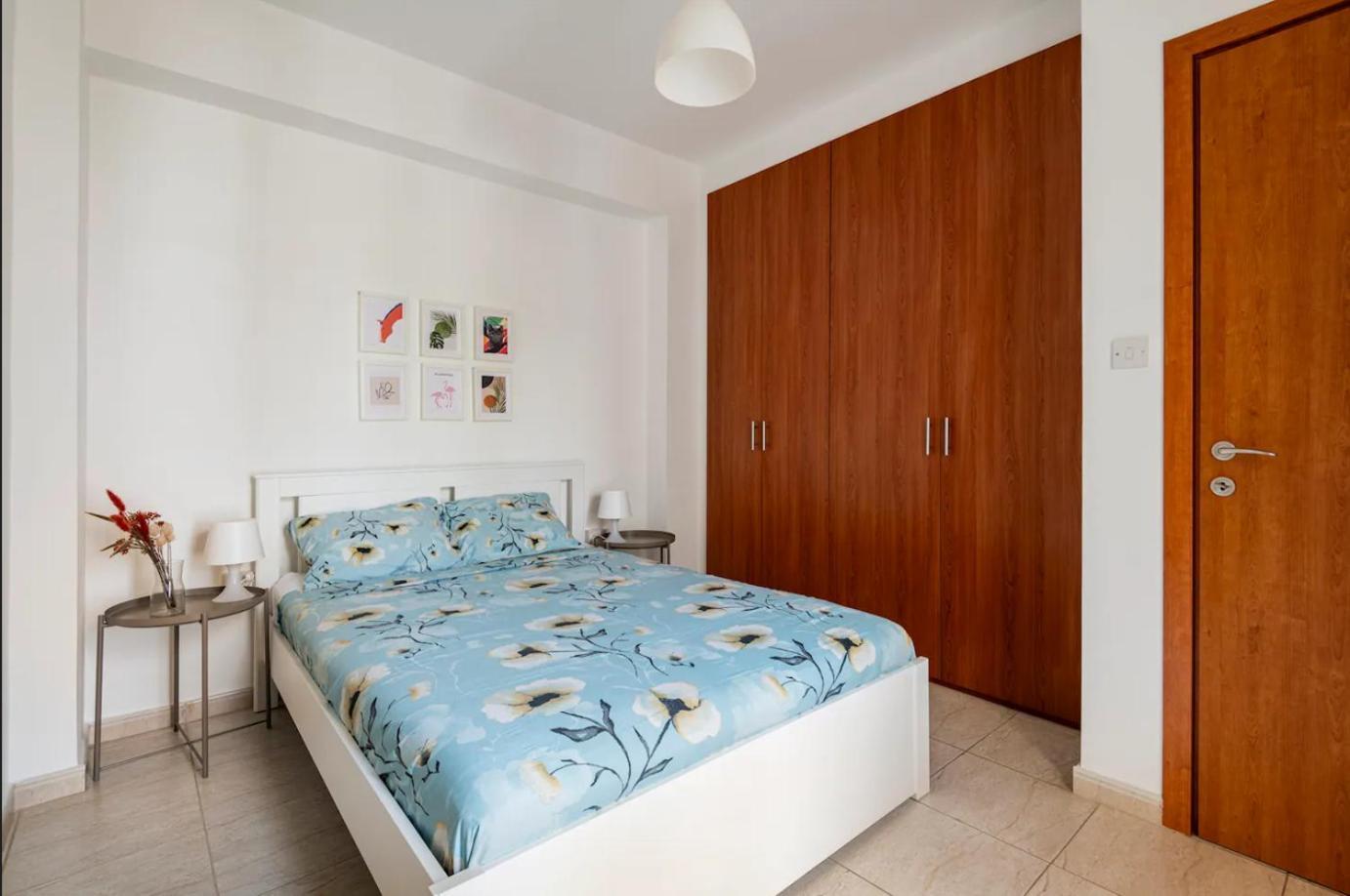 Top Floor Apartment City Center Ларнака Екстериор снимка